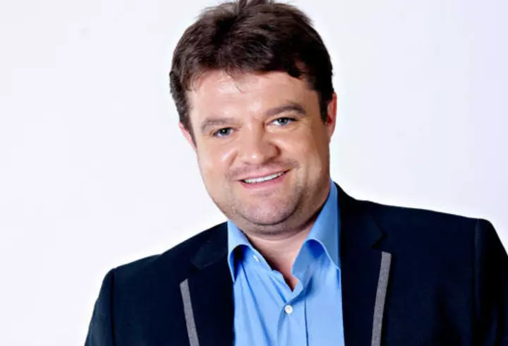 Ce obiecte a ales fiul lui Dani Oțil și al Gabrielei Prisăcariu de pe tavă, la tăierea moțului