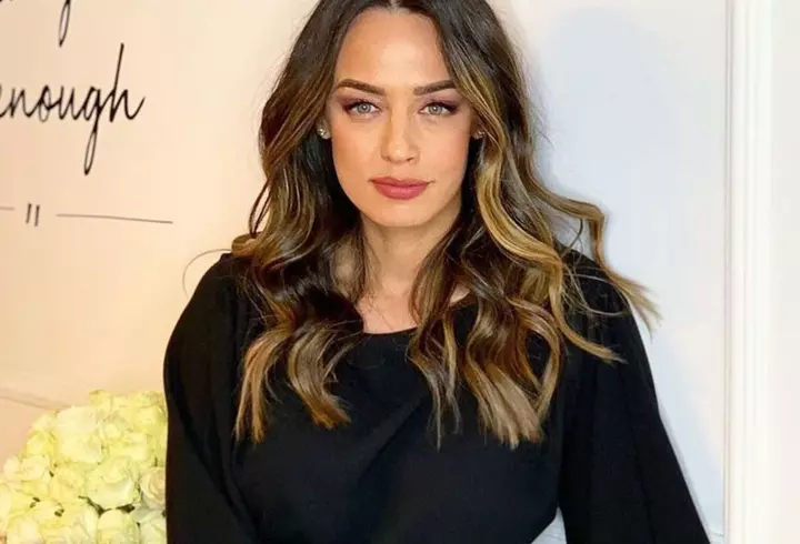 Ruby a purtat o rochie din folie alimentară la VIVA! Influencers Party 2022: "Nu există mai sustenabil de atât"