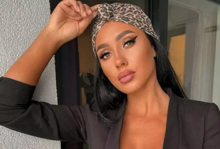 Anda Adam, apariție de senzație alături de logodnicul ei la VIVA! Influencers Party 2022