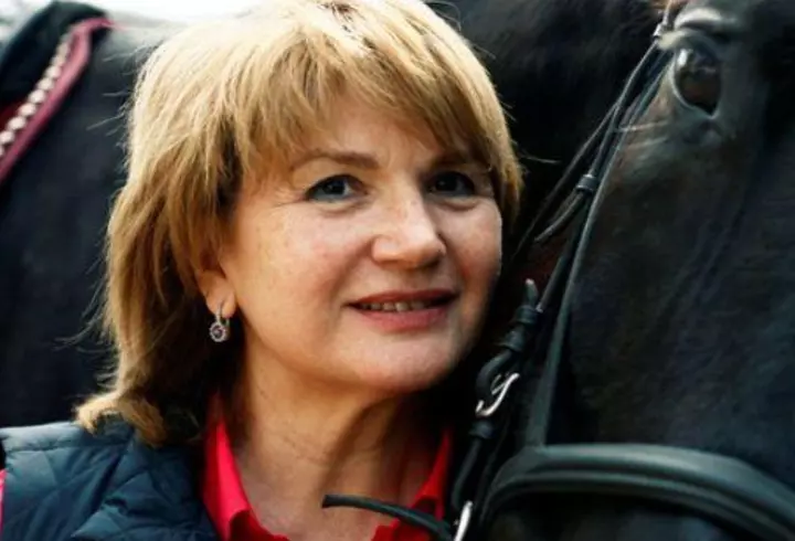 Ruby a purtat o rochie din folie alimentară la VIVA! Influencers Party 2022: "Nu există mai sustenabil de atât"