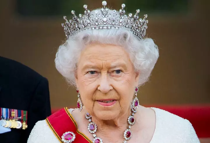 Câți bani câștigă actorul Victor Yila din cântat la nunți: „Iau cam încă un salariu lunar, ca profesor de franceză”