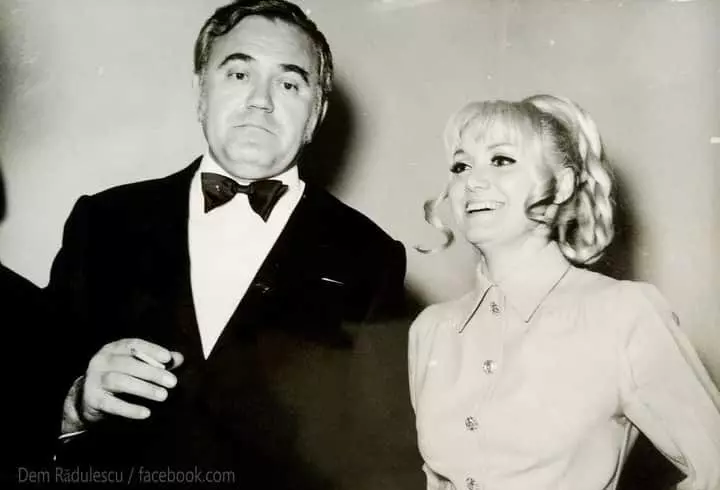 O tânără și-a tatuat chipul Anamariei Prodan pe picior. Cum a reacționat impresara