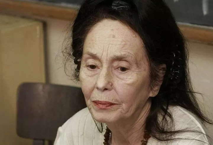 Mădălina Ghenea a dansat lasciv, doar în lenjerie intimă, pentru Sophia Loren. A postat totul pe Instagram: "Un simbol al senzualității"