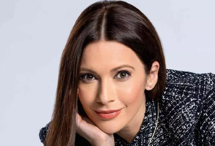 De ce Silvana Rîciu ține pământ de la mormântul mamei sale lângă pat: „Părintele m-a sfătuit să fac asta”