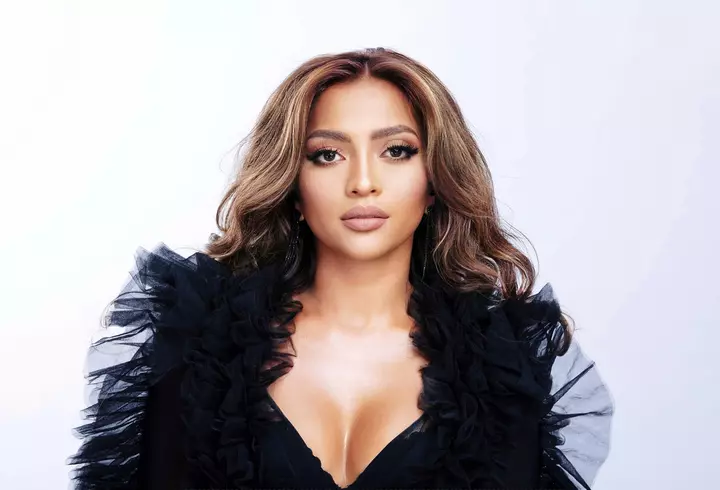 Mădălina Ghenea a dansat lasciv, doar în lenjerie intimă, pentru Sophia Loren. A postat totul pe Instagram: "Un simbol al senzualității"