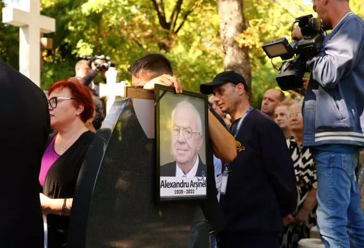 Cine este iubita lui Mario Mutu. Ce părere are Alexandra Dinu despre Mara: „S-au cunoscut. Mama a zis că e...”