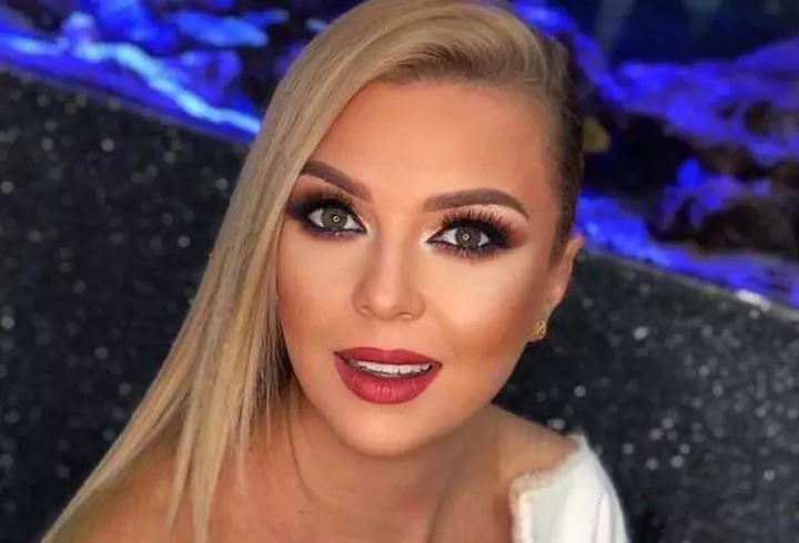 Cristina Șișcanu a atacat-o subtil pe fosta soție a lui Mădălin Ionescu: "De judecat ar fi mamele care dau naștere copiilor și..."