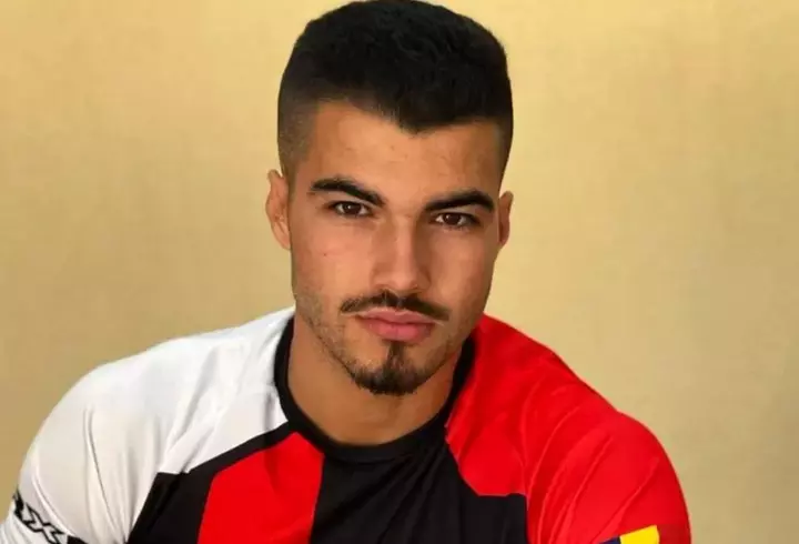 Cântărețul Tinu Veresezan, din nou tată la 46 de ani: "Băiatul cel mare, de 19 ani, nu a fost încântat!"