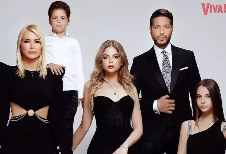 Ce meserie va avea Adriana Bahmuțeanu în curând: "Nu am drept de liberă practică în România, dar urmează. E un vis împlinit"