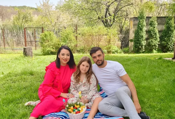Cum face față Adriana Iliescu cheltuielilor pentru educația fiicei sale, studentă la două facultăți: „Am făcut un calcul și...”