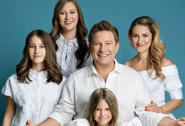 Florin Vasilică, gest emoționant la 18 ani de la moartea lui tatălui său, Liviu Vasilică: "Îi duc muzica în Arabia Saudită"