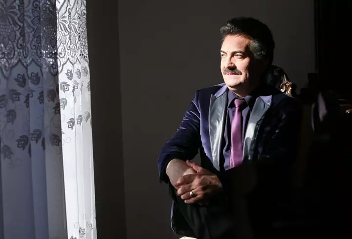 Florin Vasilică, gest emoționant la 18 ani de la moartea lui tatălui său, Liviu Vasilică: "Îi duc muzica în Arabia Saudită"