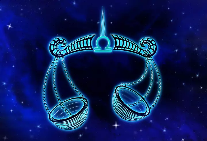 Horoscop 15 noiembrie 2022. Ce zodie se împacă cu persoana iubită