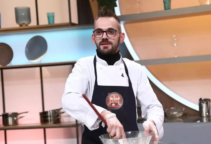 Ce făcea Corneliu Vadim Tudor în fiecare an, de 1 Decembrie: „Pentru  țara mea îmi dau viața!"