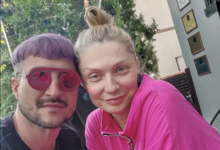 Florinel Coman și Ioana Timofeciuc și-au botezat fetița. Cine sunt nașii copilului