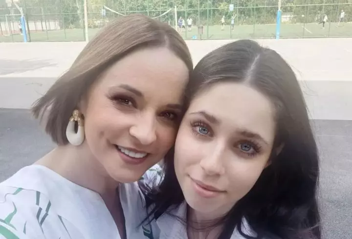 Ilie Năstase neagă despărțirea de Ioana Simion, deși ea a spus că ruptura e definitivă: „Stau cu ea în aceeași casă. De ce să mă împac, când noi doi nu am fost certați?”