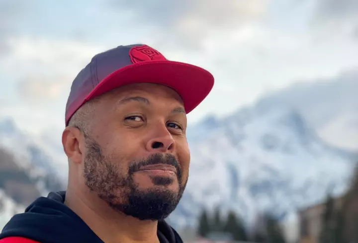 Ilie Năstase neagă despărțirea de Ioana Simion, deși ea a spus că ruptura e definitivă: „Stau cu ea în aceeași casă. De ce să mă împac, când noi doi nu am fost certați?”