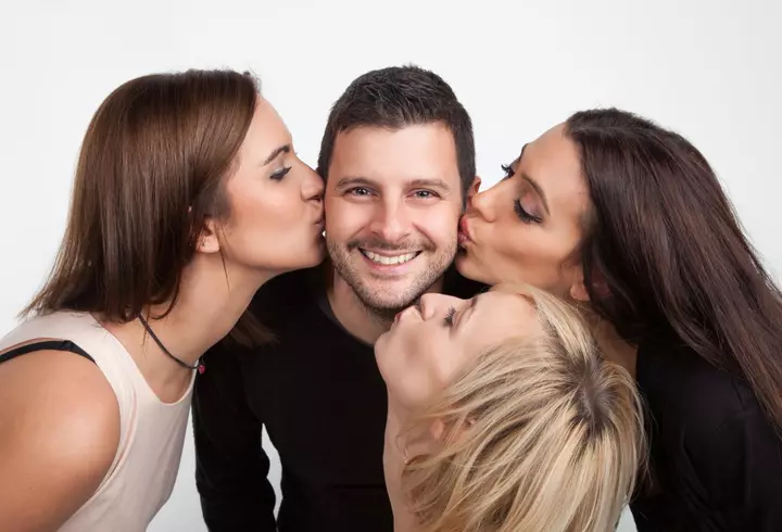 Cum arăta Mioara Roman în tinerețe. Petre Roman nu a fost îndrăgostit de ea la început