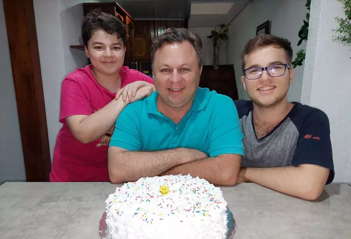 Cum a orbit Andrea Bocelli la 12 ani: "Mi se trage de la un meci de fotbal". Tenorul nu s-a născut fără vedere