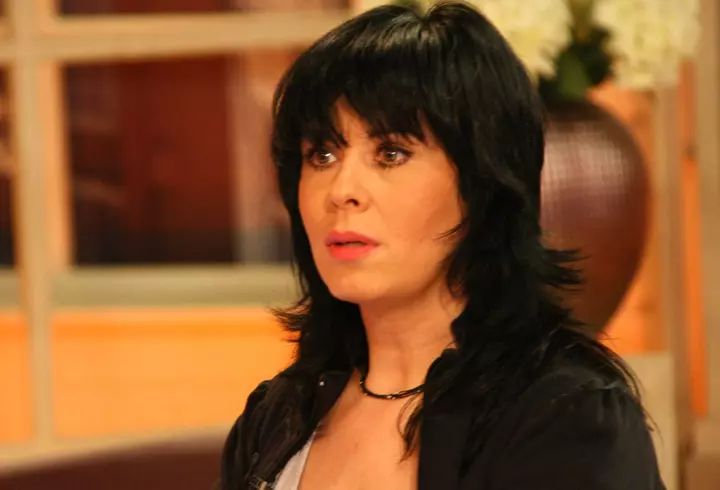 Florinel Coman și Ioana Timofeciuc și-au botezat fetița. Cine sunt nașii copilului