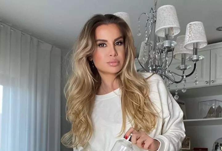 Ilie Năstase neagă despărțirea de Ioana Simion, deși ea a spus că ruptura e definitivă: „Stau cu ea în aceeași casă. De ce să mă împac, când noi doi nu am fost certați?”