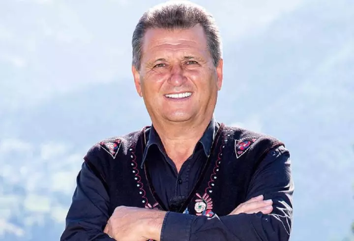 La 76 de ani, Cher are o relație cu producătorul muzical Alexander Edwards, în vârstă de 36 de ani: "Dragostea nu știe matematică"