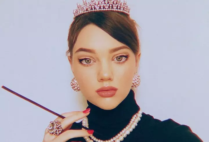 Florinel Coman și Ioana Timofeciuc și-au botezat fetița. Cine sunt nașii copilului