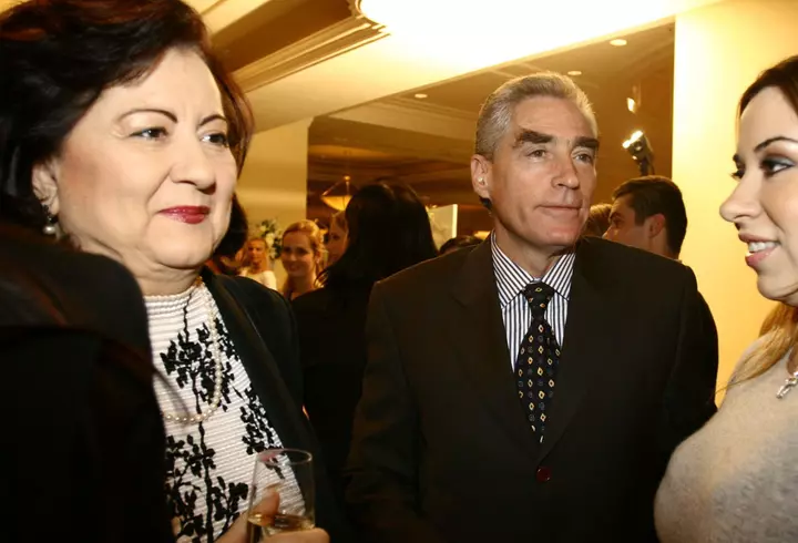 Florinel Coman și Ioana Timofeciuc și-au botezat fetița. Cine sunt nașii copilului