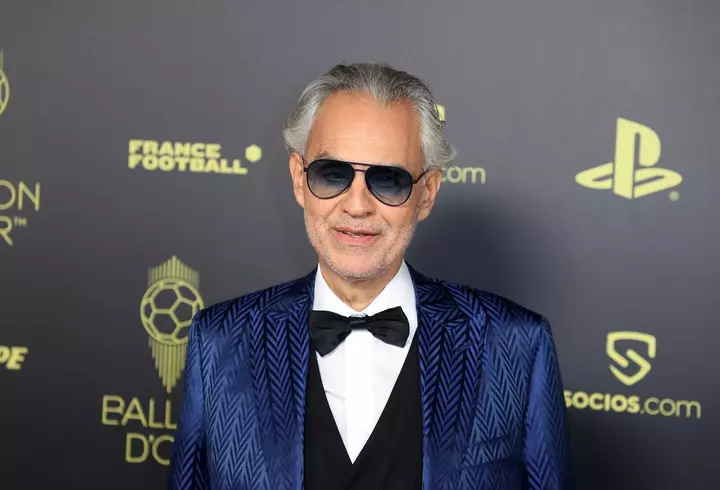 Florinel Coman și Ioana Timofeciuc și-au botezat fetița. Cine sunt nașii copilului