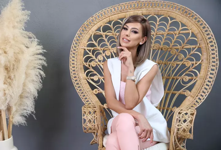 Cătălin Botezatu și-a făcut cadou de ziua lui o mașină de lux cu interiorul roz: ”Mi-o doream enorm”