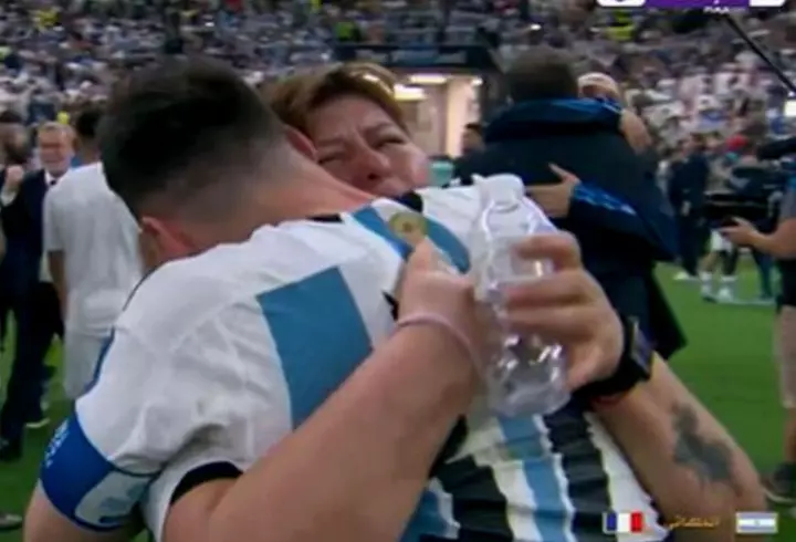 Ce pofte are Theo Rose în timpul sarcinii: ”I-am sunat și le-am zis că vreau...”