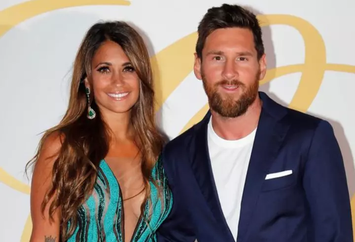 Mihaela Coșerariu, fosta soție a lui Mădălin Ionescu, s-a căsătorit cu Cătălin Șerbănescu. Primele imagini de la cununia civilă