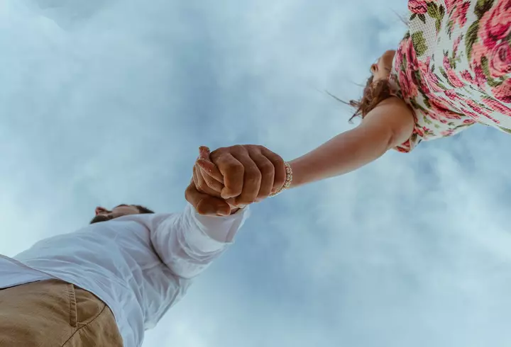 Horoscopul dragostei pentru ianuarie 2023. Zodiile care vor avea noroc în plan sentimental