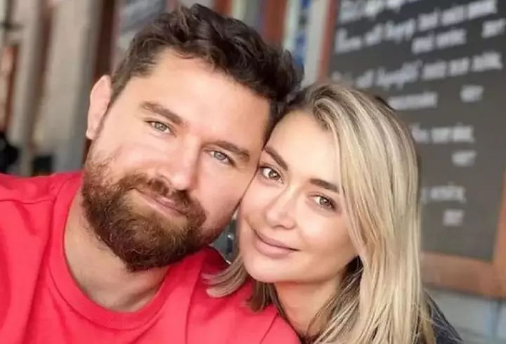 Andreea și Radu de la Mireasa au devenit părinți: "Cel mai frumos cadou". Primele imagini cu fetița lor