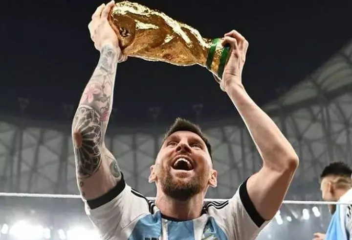 Andreea Antonescu s-a externat din spital, la 3 zile după ce a născut: „Abia aștept să o duc pe bubulina acasă”. Noi imagini cu fiica artistei