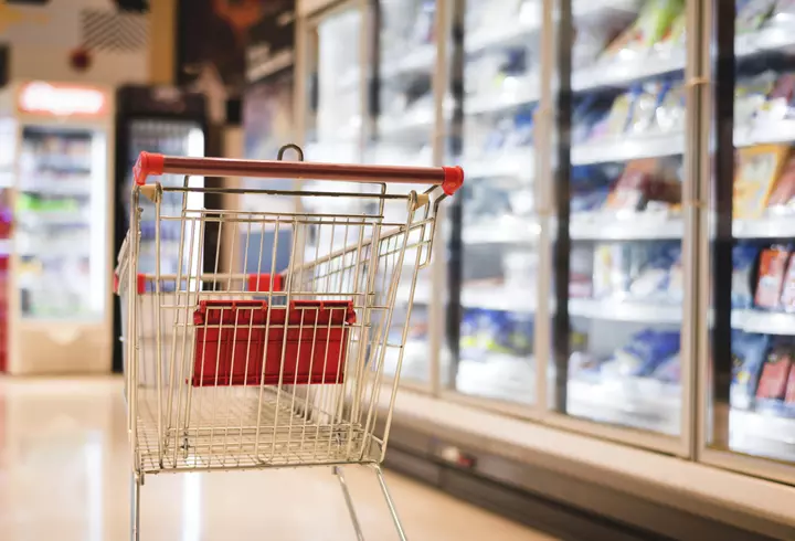Românii cu venituri mici vor primi un ajutor de la stat de 1.400 de lei, pentru plata facturilor