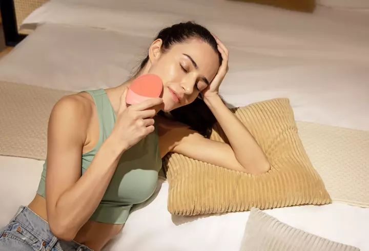 Infecția cu norovirus: ce o cauzează și ce simptome prezintă / Focar la un colegiu din Timişoara