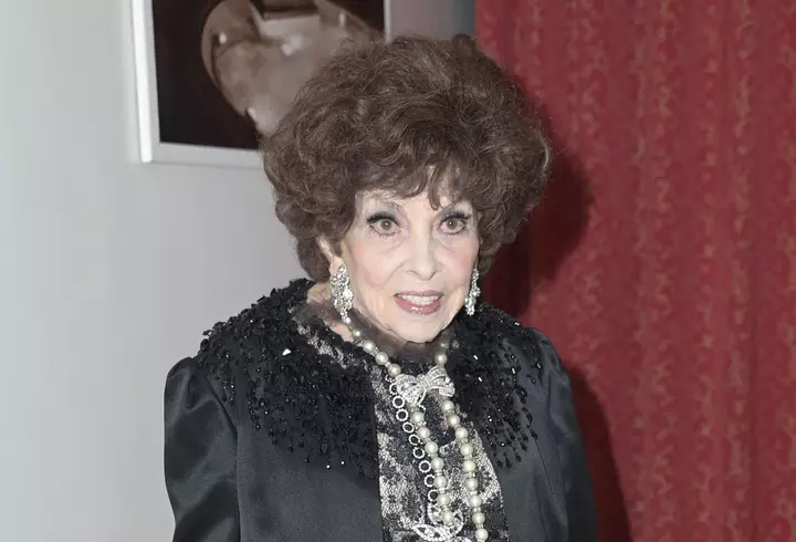 Cum se înțelege Alina Sorescu cu fiicele ei, după divorțul de Alexandru Ciucu: ”Așa e în viață, și cu suișuri și cu coborâșuri”