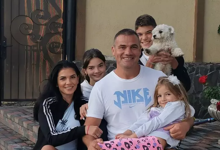 Cum se înțelege Alina Sorescu cu fiicele ei, după divorțul de Alexandru Ciucu: ”Așa e în viață, și cu suișuri și cu coborâșuri”