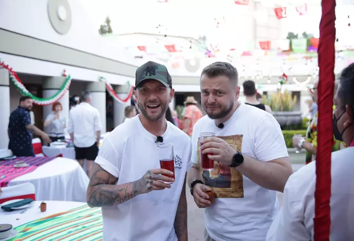 „Am învățat să trăim, să dormim, să ne spălăm în camionete!”. Ovidiu Buta și Joaquin Bonilla și-au întrecut limitele la America Express