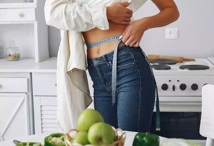 Infecția cu norovirus: ce o cauzează și ce simptome prezintă / Focar la un colegiu din Timişoara