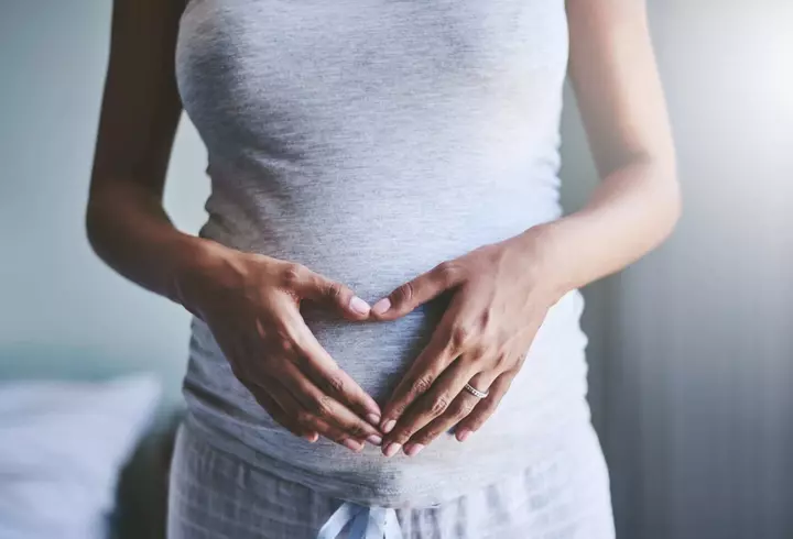 Infecția cu norovirus: ce o cauzează și ce simptome prezintă / Focar la un colegiu din Timişoara