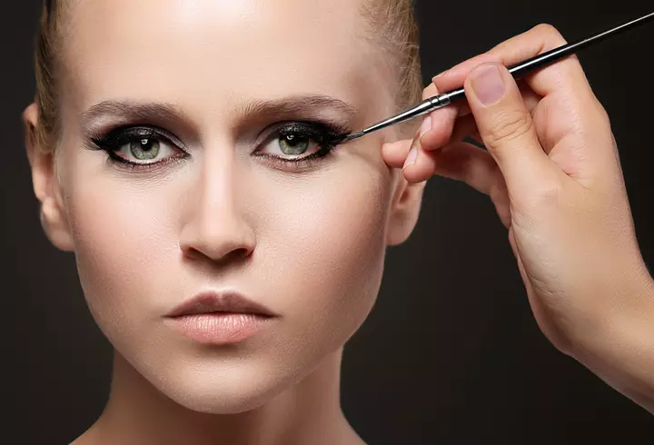 Cât de dăunător este pentru ten machiajul excesiv