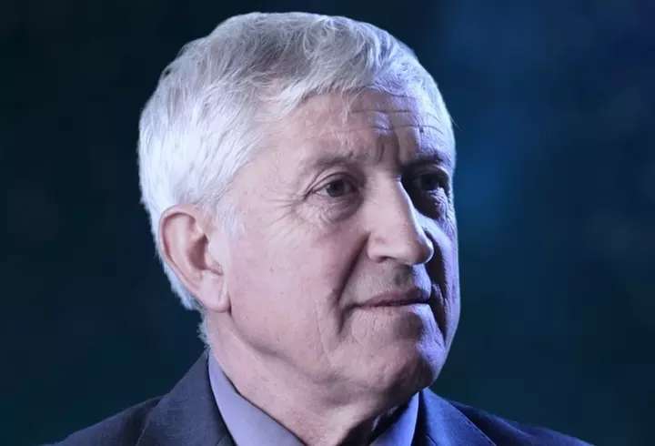 Anca Alexandrescu, derapaj șocant către o jurnalistă de la România TV, la mitingul organizat pentru Călin Georgescu: „Marş de-aici!”. Prezentatoarea ar fi lovit microfonul reporterei