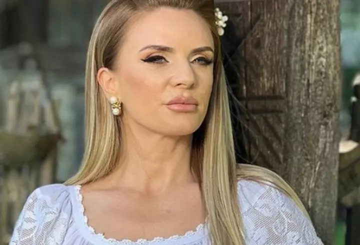 Mama Oanei Matache nu e de acord cu relația fiicei sale: "Exemplarul acesta nu trebuie să stea în preajma celor mici. Ea nu e divorțată legal"