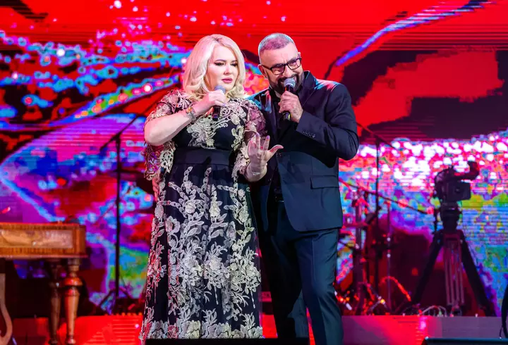 Fiul lui Theo Rose are colici: ”Of, Doamne! Țipă să-l audă lumea...”. Cum se descurcă artista în primele săptămâni după naștere