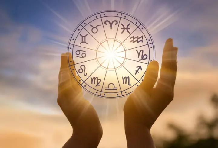 Horoscop 19 aprilie 2023. Gemenii au probleme pe plan financiar
