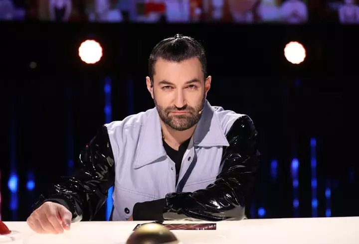 Cum arată casa lui Denis Roabeș de la The Motans. Ce obiect inedit are în living: „Îmi aduce mereu aminte cine sunt”