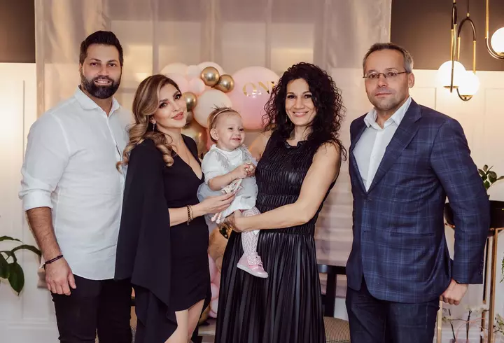 Alex Bodi și Ema Uta s-au împăcat, iar mama afaceristului i-a felicitat: "Vă iubesc și multe îmbrățișari"