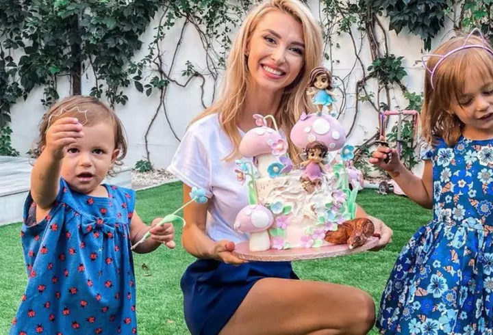 Cum se înțeleg fiicele Andreei Bălan cu Victor Cornea, iubitul artistei. Ce gest emoționant a făcut tenismenul pentru Ella și Clara: "Iubire infinită"